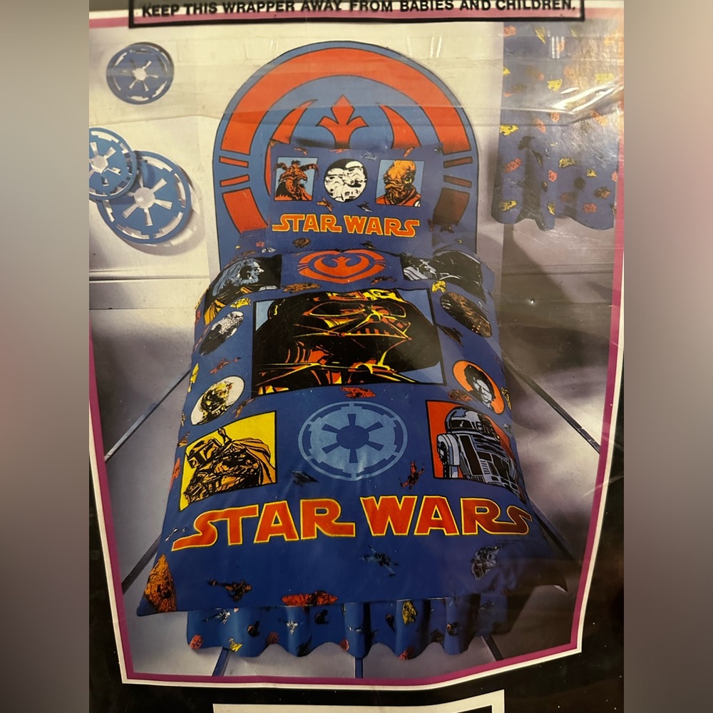 Star Wars Vintage 1997 Duvet Cover and Pillowcase
Twin Size New in Package